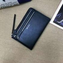 一味違うケーブル編みが魅力満点 プラダ PRADA セカンドバッグ.57.