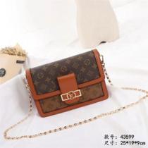 LOUIS VUITTON ルイ ヴィトン 魅力をプラス ショルダーバッグ 稀少*入手困難.49..49..49..49..49..49..49..49..49..49..49..49.