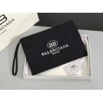 魅力をプラス 大人キレイめ バレンシアガ BALENCIAGA クラッチバッグ 18ＳＳ美品.51.