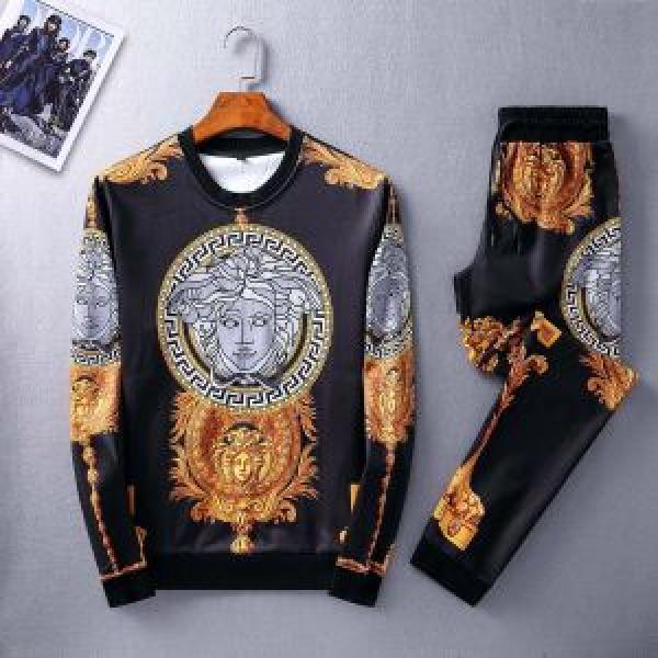 2026秋冬の定番新品到来! ヴェルサーチ VERSACE 話題の新作到着！ 上下セット圧倒的人気新着