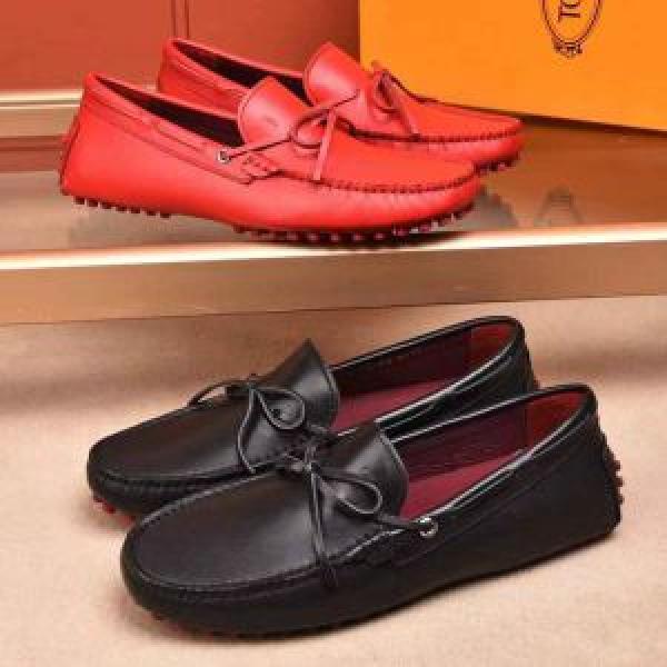 カジュアルシューズ軽量で疲れにくいトッズ TOD'S 人気急上昇中 2色可選