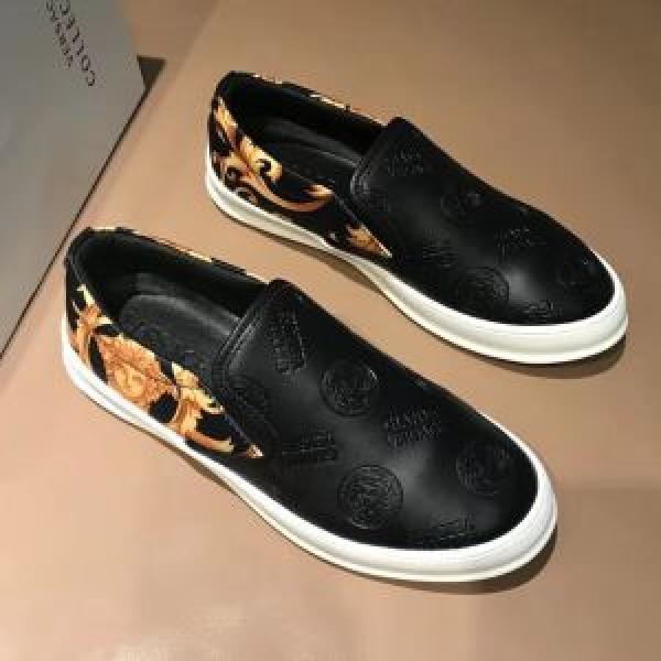 定番品質保証 2色可選 スリップオン大人っぽい ヴェルサーチ VERSACE ユニークな