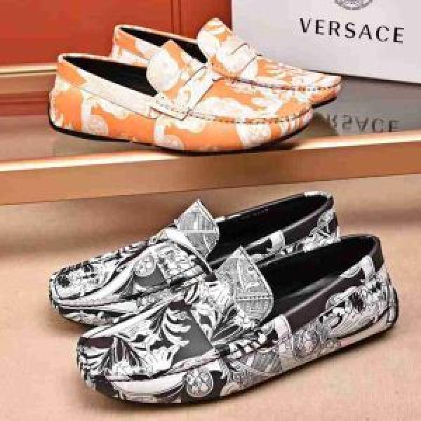 VERSACE 2色可選 カジュアルシューズ希少性の高い ファッションの最先端！ヴェルサーチ
