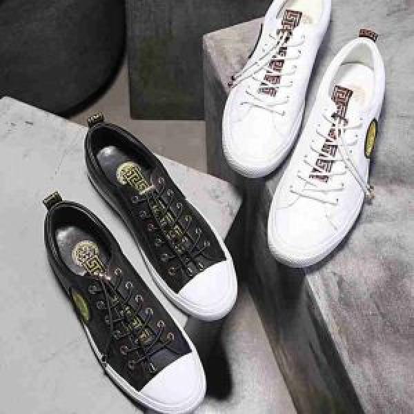 ヴェルサーチ VERSACE 2色可選 秋冬セールカジュアルシューズ今年っぽくNEWファッション