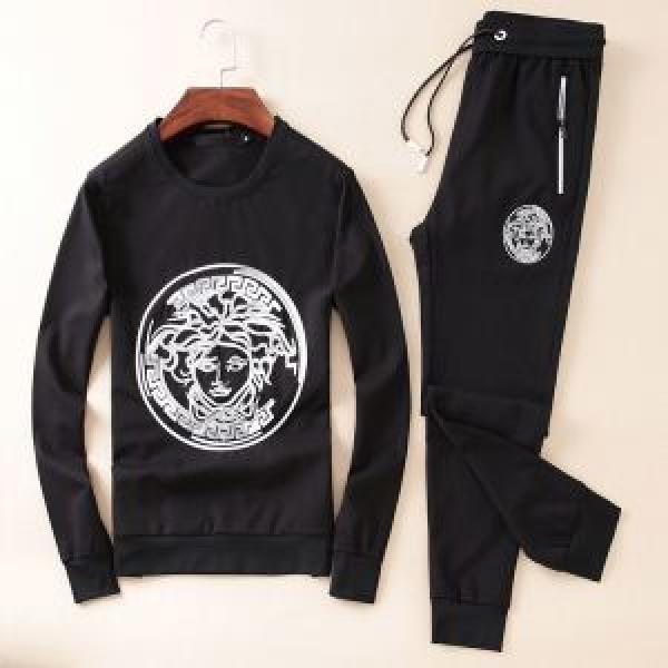 希少価値大 今季大人気新作登場  ヴェルサーチVERSACE 上下セット最終数量限り！