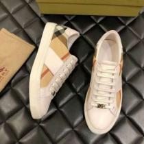 おすすめデザイン美品*入手困難 バーバリー BURBERRY スニーカー最終数量限り！