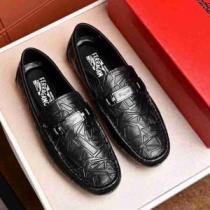 高級感が漂う サルヴァトーレフェラガモ FERRAGAMO カジュアルシューズおすすめデザイン