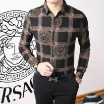 ヴェルサーチ ミックス感が溢れる 2026新品入荷 VERSACEシャツ 2色可選美品*入手困難