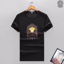 ヴェルサーチ 2025最高ランキングVERSACE 2色可選 半袖/Tシャツ数量限定再入荷