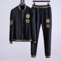 ミックス感が溢れる ヴェルサーチVERSACE 最近人気一番！ 上下セット 2色可選 良好品