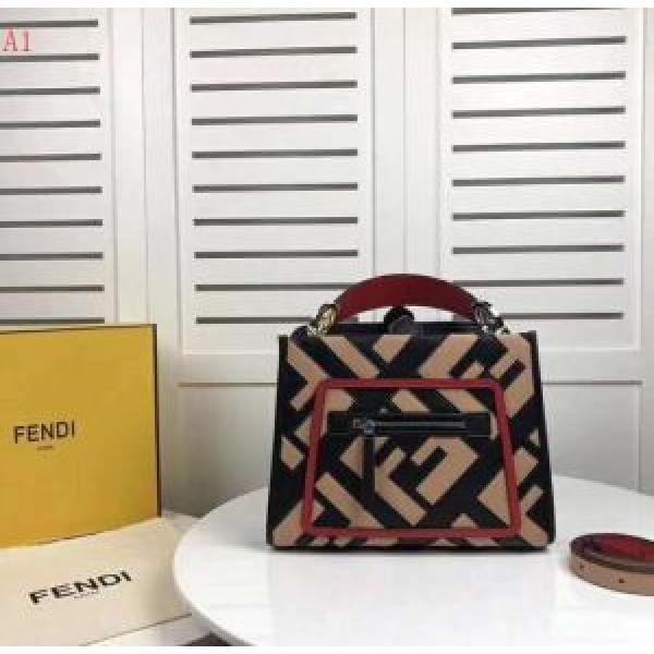4色可選 有名人同じアイテム FENDI フェンディ 大胆なデザイン  トートバッグ 数量限定再入荷.150.