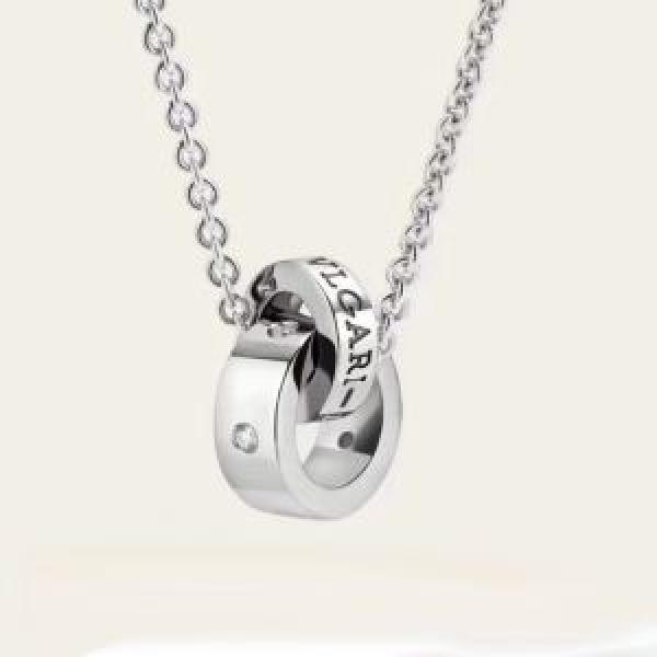 現代的な印象 ブルガリ2026新品入荷 人目を引く存在感BVLGARI ネックレス.229.