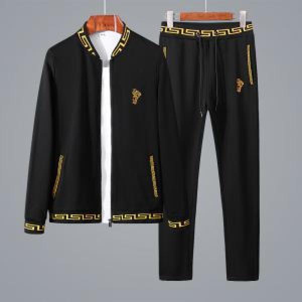 高感度アイテム ヴェルサーチVERSACE 最近人気一番！ 2色可選 上下セット 目前の注目ブランド