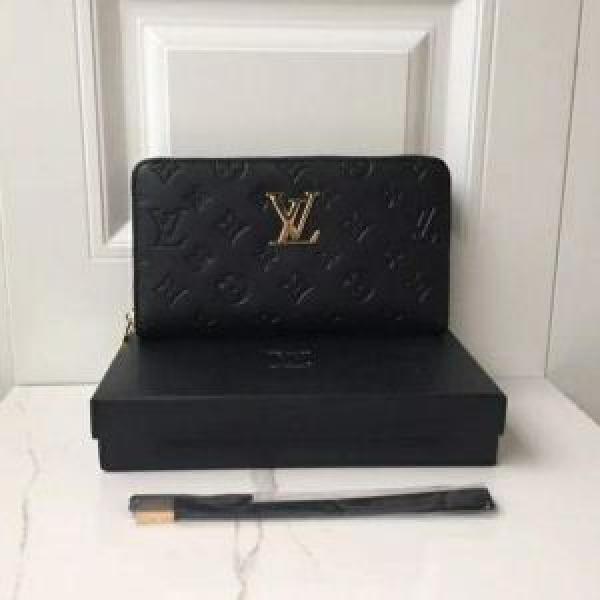 2026【SALE！】ルイ ヴィトンファッショニスタ愛用 LOUIS VUITTON 財布 個性的なモデル.153.