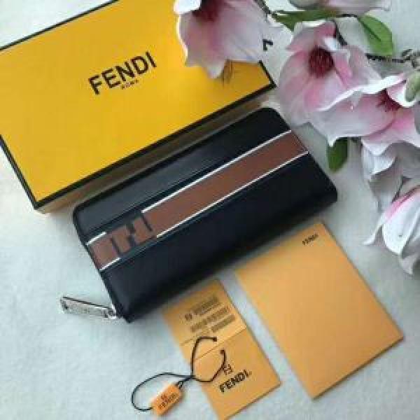 国内完売 財布 しっかりとしたフェンディ 2026秋冬の定番新品到来!FENDI.506.