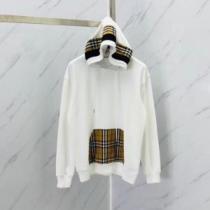 バーバリー BURBERRY　保温力に優れた　2026秋冬の定番新品到来!　パーカー　流行の注目ブランド