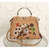 ファッショニスタ愛用 FENDI フェンディ 魅力をプラス  ショルダーバッグ 秋冬超人気の最新作.150.