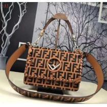 FENDI フェンディ 最近人気一番！ ショルダーバッグ 大人気ブランド 3色可選 流行の注目ブランド.150.