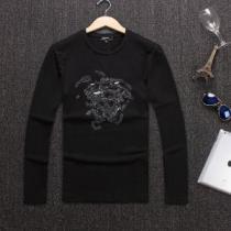3色可選 長袖/Tシャツ 大人っぽく知的な VERSACE 2026新品入荷 絶妙な新商品 ヴェルサーチ