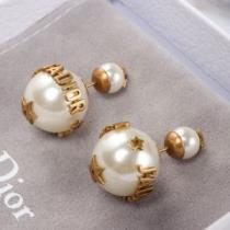2026【SALE！】 ディオール流行の注目ブランド  DIOR ピアス 現代的な印象.222.