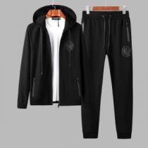 2026年人気満々のブランド ヴェルサーチVERSACE 上下セット 有名人同じアイテム