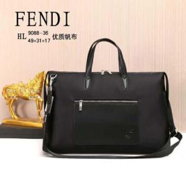 話題の新作到着！ フェンディ FENDI 数量限定再入荷 ショルダーバッグ  今年っぽくNEWファッション.487.