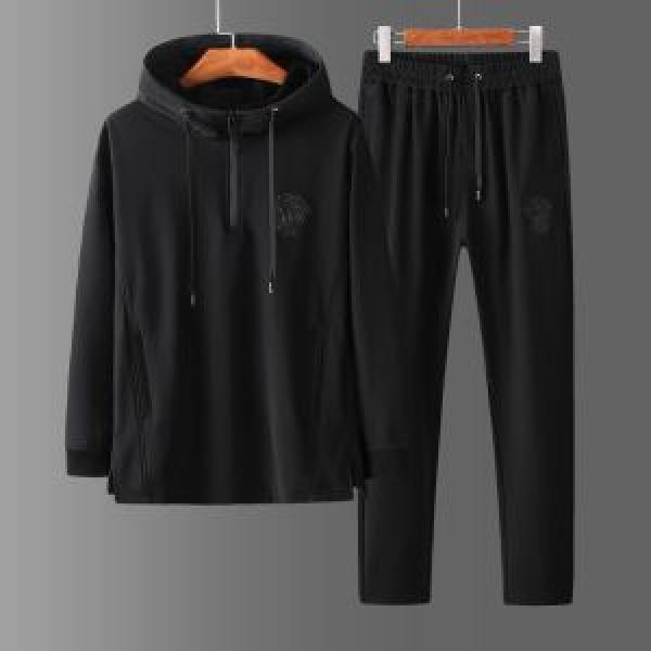 主役級のアイテム ヴェルサーチ半額以下セール VERSACE ジンシロン セット2026年秋冬入荷