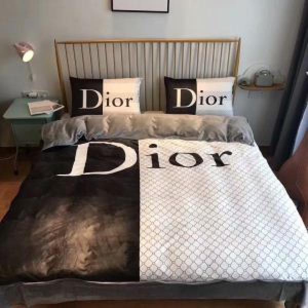 2026【SALE！】 DIOR 上品でベーシック 寝具 4点セット 今季大人気新作登場 ディオール