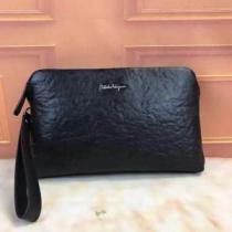 芸能人愛用 サルヴァトーレフェラガモ FERRAGAMO ファッションの最先端！ クラッチバッグ 流行っている.62.