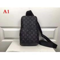 数量限定再入荷 2色可選 ルイ ヴィトン LOUIS VUITTON ショルダーバッグ 2026秋冬の定番新品到来!.45.