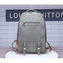 ミックス感が溢れる ルイ ヴィトン LOUIS VUITTON 高感度アイテム バックパック.45.