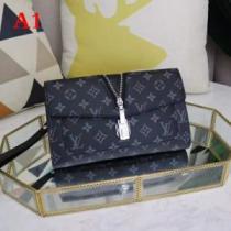 最近人気一番！ ルイ ヴィトン LOUIS VUITTON 格好良いアイテム クラッチバッグ 4色可選.45.