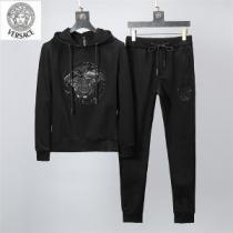 絶妙な新商品 ヴェルサーチVERSACE 2026新品入荷 上下セット高感度アイテム