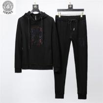 ファッションスタッズ ヴェルサーチ2026年秋冬入荷 VERSACE 上下セット個性的なモデル