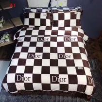 DIOR 現代的な印象寝具 4点セット人目を引く存在感SALE品追加 2色可選ディオール