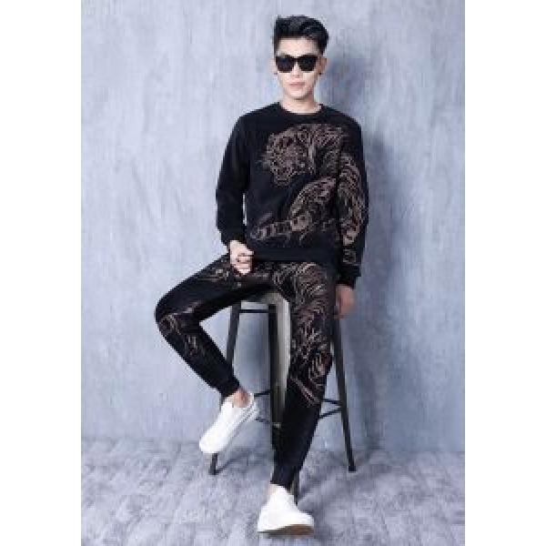 有名人同じアイテム フィリッププレイン 一味違うデザイン  PHILIPP PLEIN 上下セット  厚手の生地