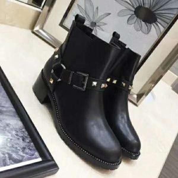2026人気の主流アイテム ショートブーツ キレイめおしゃれ ヴァレンティノ VALENTINO お得な
