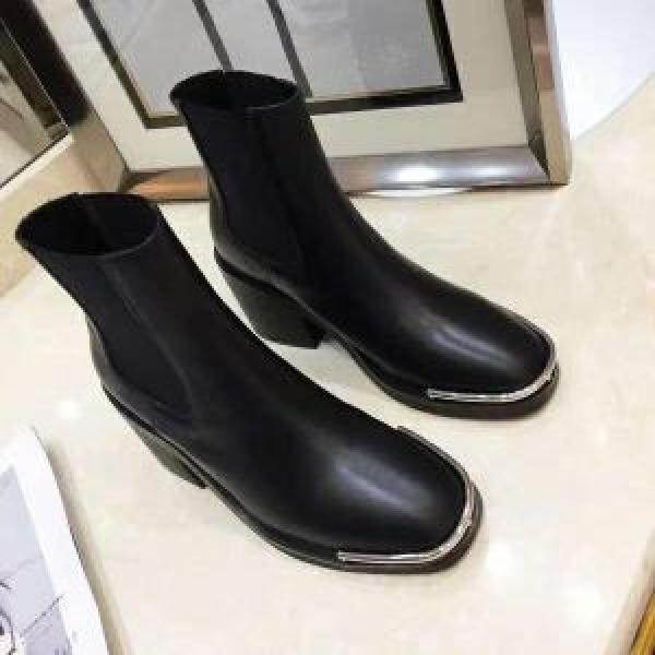 秋冬超人気の最新作 今季大人気新作登場 ALEXANDER WANG アレキサンダーワン ブーツ レディース