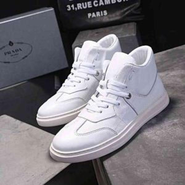 ミックス感が溢れる  暖かな着心地2色選択可 プラダ PRADA2026年秋冬入荷 ハイトップシューズ