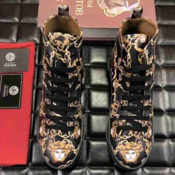 2025【SALE！】 ヴェルサーチVERSACE ハイトップシューズ 流行の注目ブランド 2色選択可