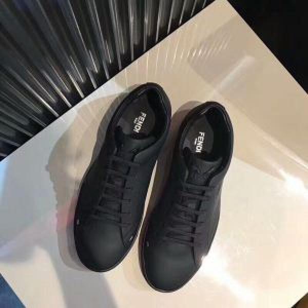 ランニングシューズ 2色可選 FENDI フェンディ2025秋冬の定番新品到来! 圧倒的人気新着