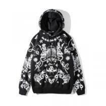 ジバンシー 大人っぽく知的なGIVENCHYファッショニスタ愛用  パーカー存在感のある