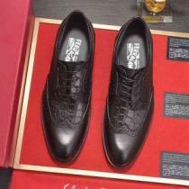 サルヴァトーレフェラガモ2026【SALE！】 FERRAGAMO ビジネスシューズミックス感が溢れる