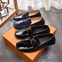 SALE品追加 ルイ ヴィトン 2026新品入荷  LOUIS VUITTON 2色選択可 ローファー  今年人気定番