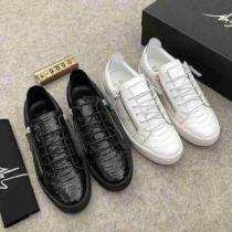 ランニングシューズ すっかり定番化 2色選択可 2026【SALE！】 ジュゼッペ ザノッティ GIUSEPPE ZANOTTI