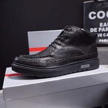 今年人気定番 2025年秋冬入荷 2色選択可 プラダ PRADA 現代的な印象 ハイトップシューズ