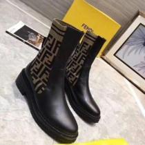 FENDI フェンディ秋冬超人気の最新作 目前の注目ブランド ショートブーツ 冬季限定販売