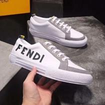 秋冬超人気の最新作 今季新作登場 FENDI フェンディ カジュアルシューズ 2色可選