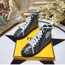 人気急上昇中 今季大人気新作登場 FENDI フェンディ ランニングシューズ 最終数量限り！ 4色可選