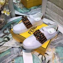2026最高ランキング FENDI フェンディ ランニングシューズ 男女兼用 2色可選 数量限定再入荷